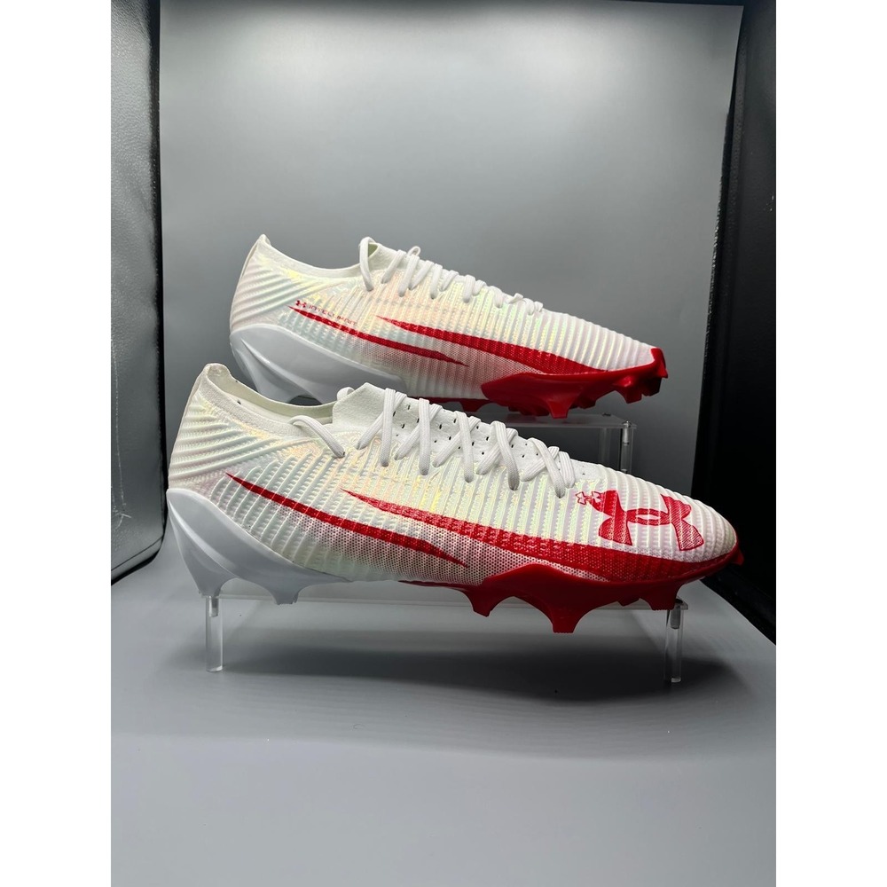 Under Armour Blur Pro NEW 3028220-101 Mens White Red Football Cleats Size 16